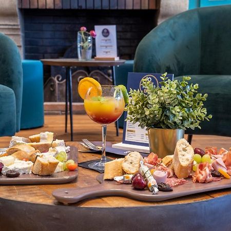 Sowell Hotels Le Beach Трувил сюр Мер Екстериор снимка