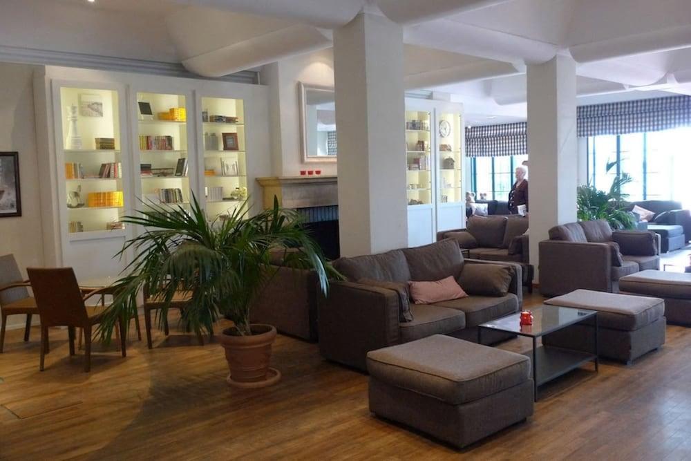 Sowell Hotels Le Beach Трувил сюр Мер Екстериор снимка