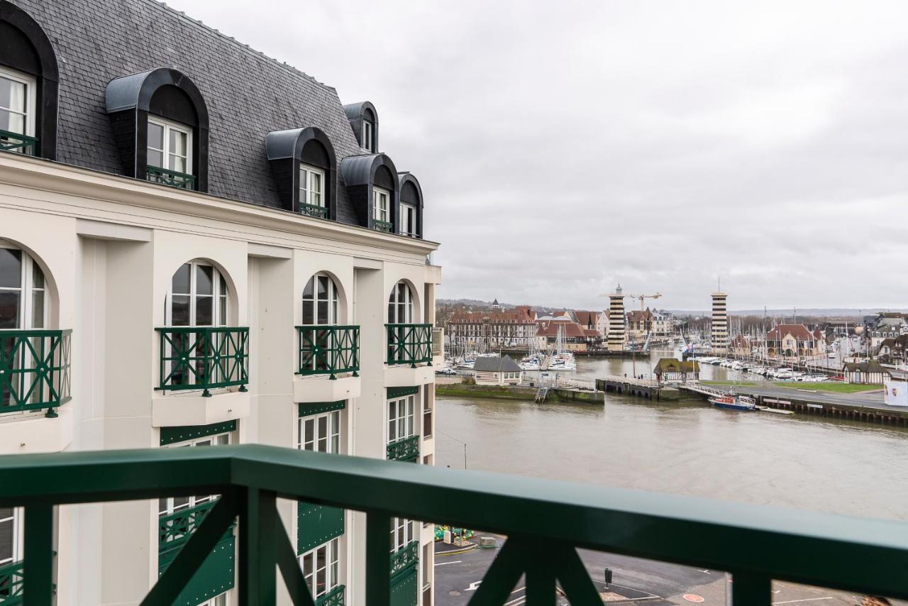 Sowell Hotels Le Beach Трувил сюр Мер Екстериор снимка