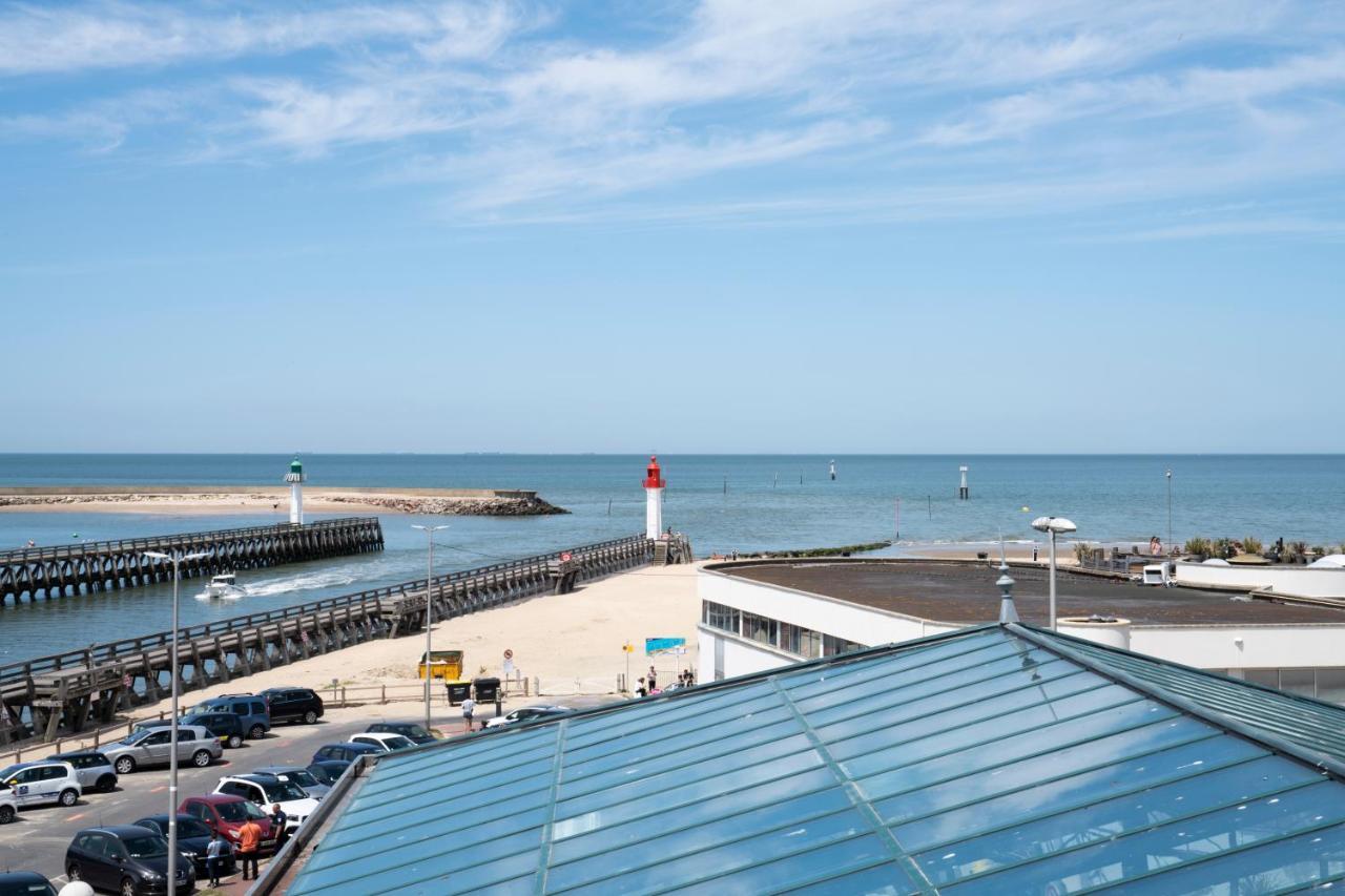 Sowell Hotels Le Beach Трувил сюр Мер Екстериор снимка